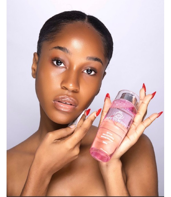 .Oil Free Skin Refreshing Makeup Remover. 