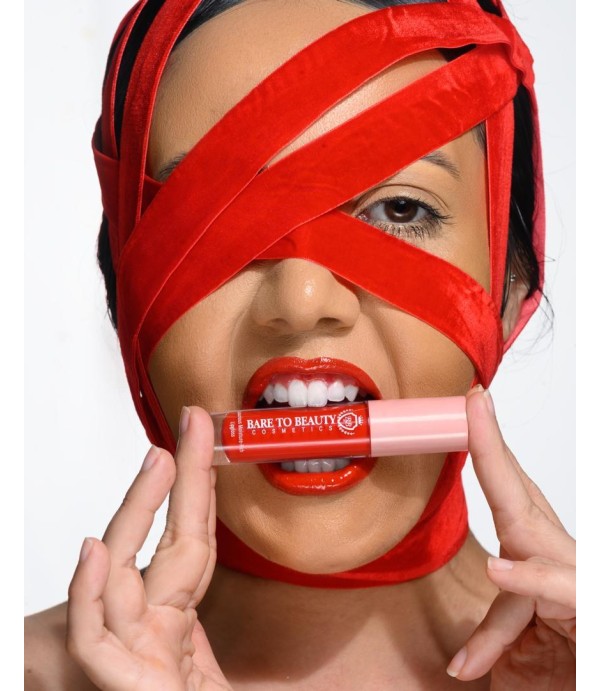 LUXURIOUS MOISTURE-RICH LIPGLOSS In (Bloody Juice)